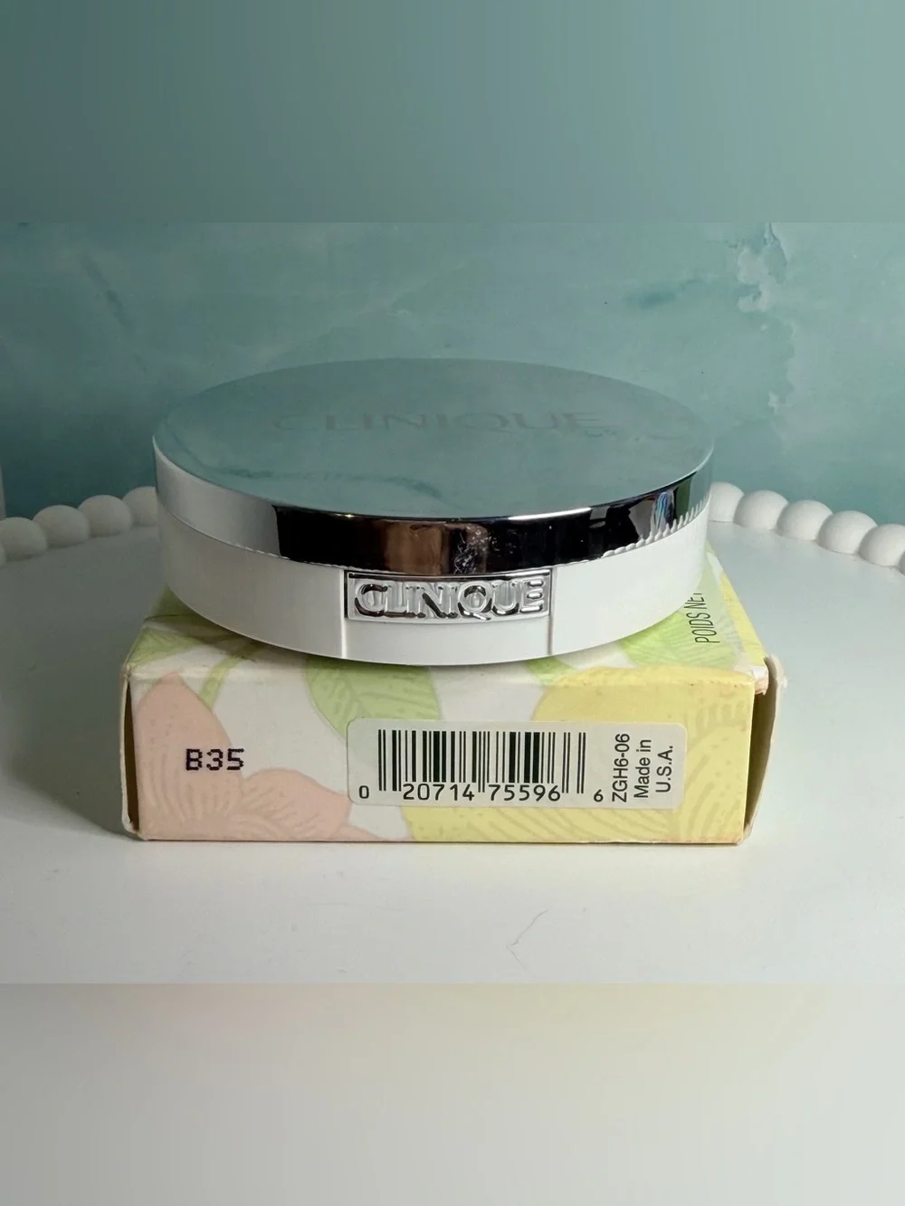 Clinique Beyond Perfecting Powder Foundation + Concealer — Ivory (6 Ivory)
